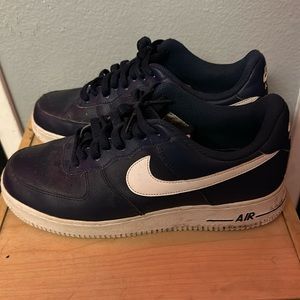 used mens 8.5 navy blue air force 1s